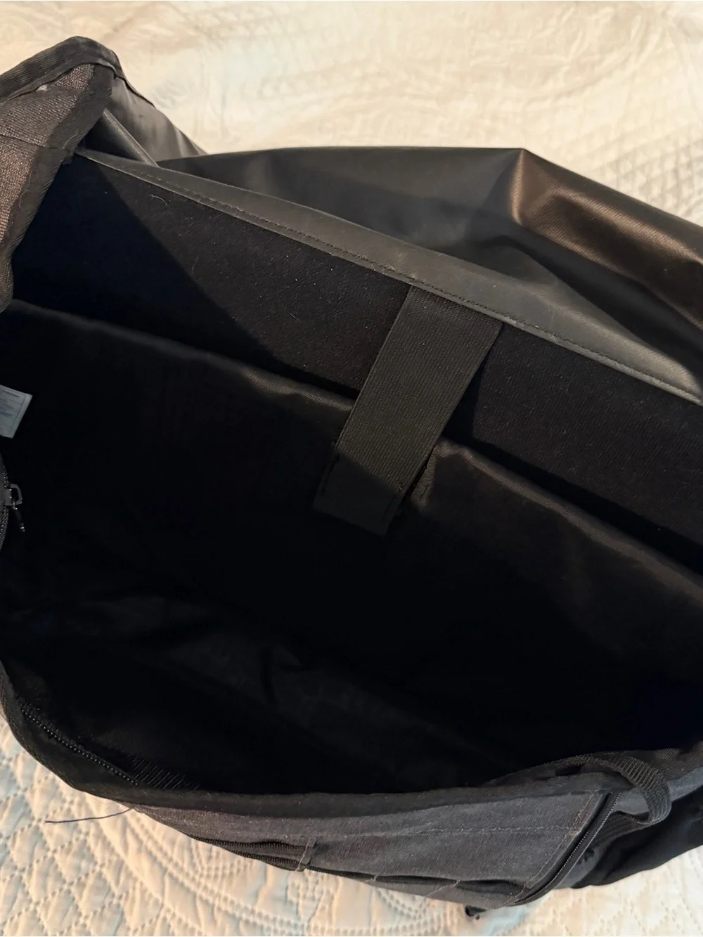 Ogio Slalom Black Messenger Bag